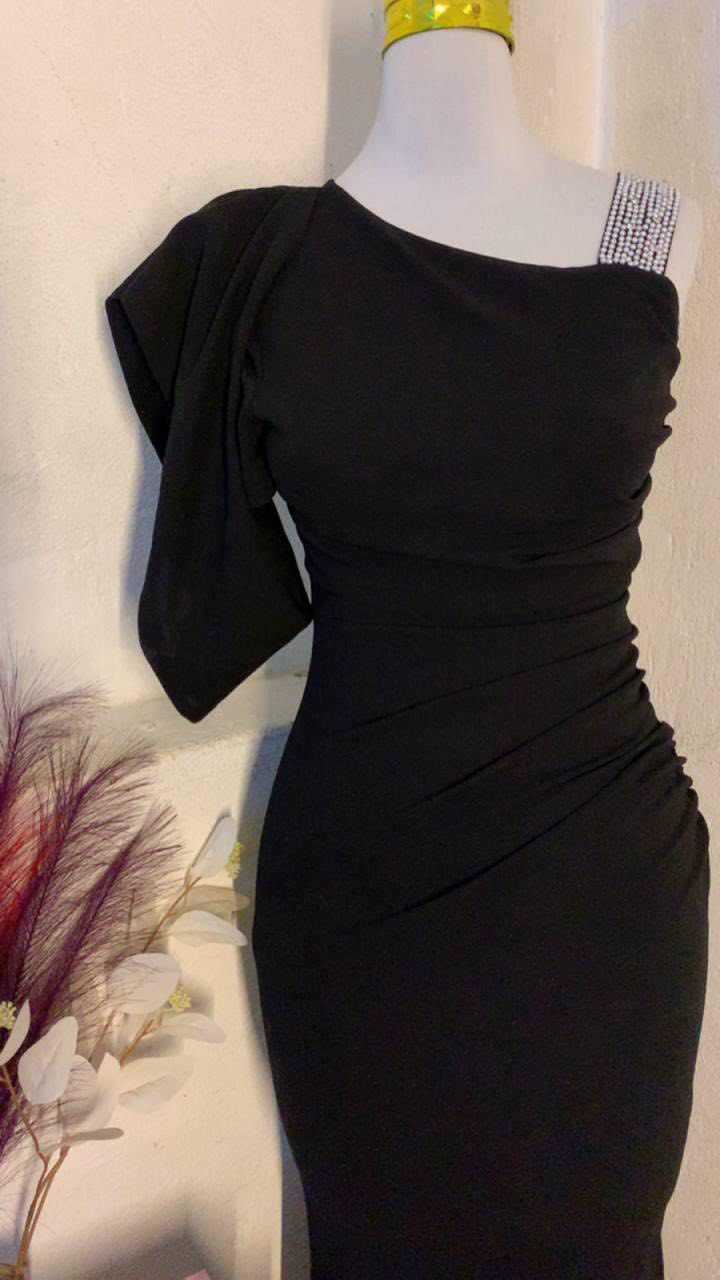 ملابس شي ان غير مستخدم متوفر توصيل لكل لمحافظات فقط ب٣


**إذا كنت صاحب هذا الإعلان وتريد حذفه لأي سبب، رجاءا أرسل رسالة إلى الدعم الفني**