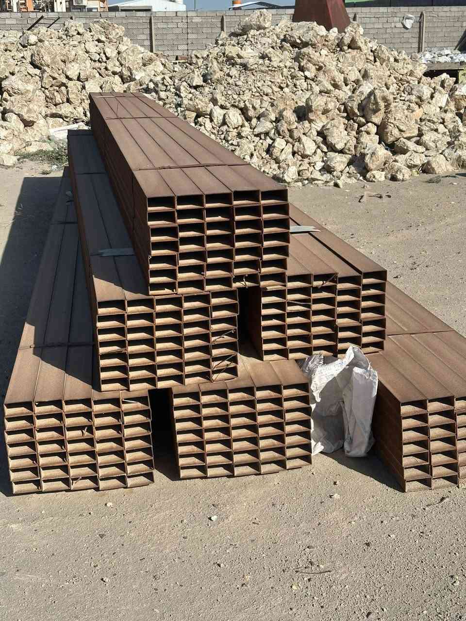 يا الله
حديد 2 في اربعة مليمين ثقيل غير مستخدم ابد ممطور فقط
عدد 210 قطع سعر القطعة 25 الف 
مكانهن كربلاء قرب منطقة الحر
ابيع شلع 
***********
