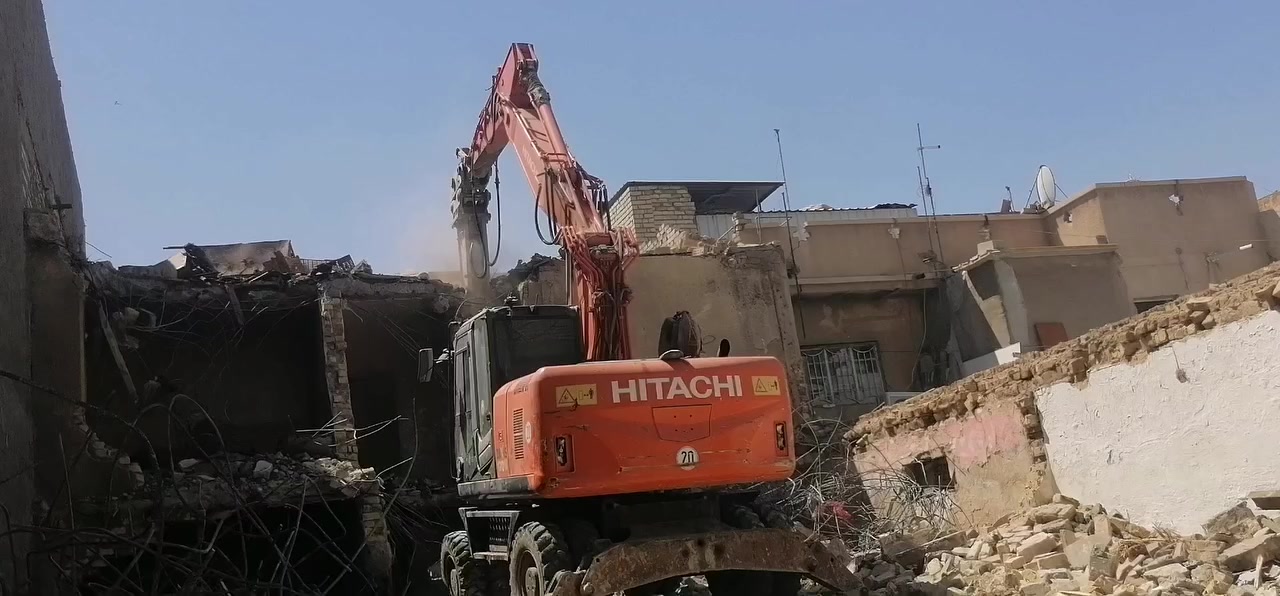 تفليش البيوت  هدم الدور   هدم المباني
***********  مع رفع الانقاض 
    أسعار مناسبة   ترميم المنازل  كافة البنايات 
 تجهيز مواد البناء في جميع مناطق بغداد
