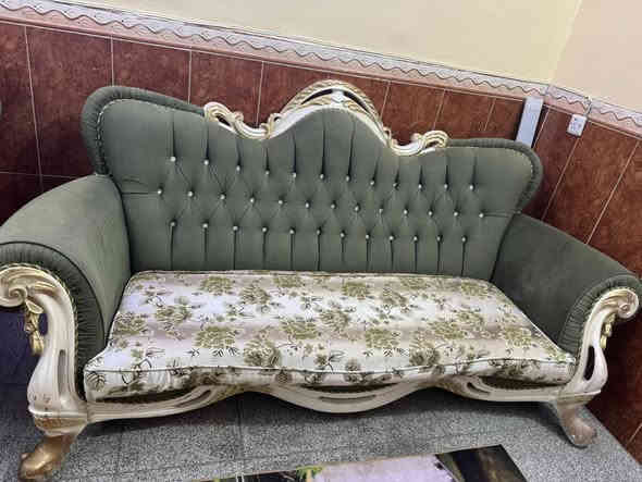 تخم ملكي للبيع التخم نضيف   شوفت عينكم سعره500وبي مجال موقعي بغداد قطاع٧للتواصل(***********)
