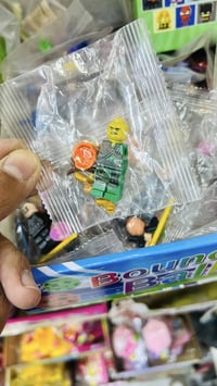 شخصيات ليغو • ٨٠ قطعة • توصيل