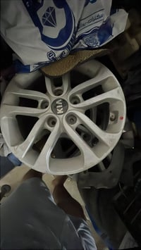 تخمين ويل كب الاول مال سيراتو 13 حجمة 16 مع 3 تايرات بحالة جيدة والثان...