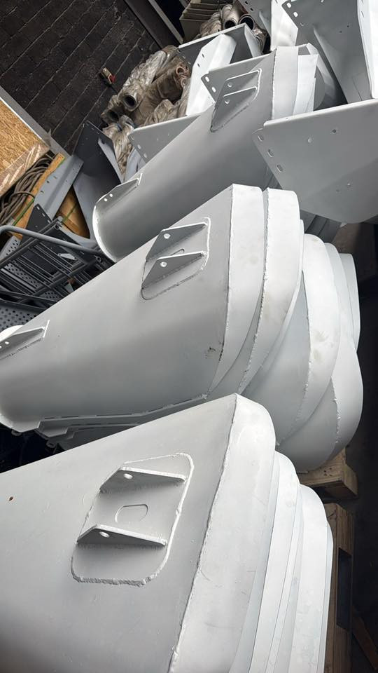 عرض مميز على مستلزمات الخلاطات الخرسانية

يسر شركة الرتاج للتجارة العامة أن تقدم لعملائها الكرام عرضاً جديداً وبأسعار تنافسية على جميع مستلزمات ومعدات الخلاطات الخرسانية.

نوفر لكم كل ما يخص الخلاطات الخرسانية:

شوت (أنابيب) الخلط:

· شوت بلاستيك (بوليمر عالي المقاومة)
· شوت حديد (فولاذ)
· شوته V صاج حديد
· شوته تعبئه صاج حديد
· شوته تفريغ صاج حديد
· شوته تفريغ بلاستيك
· شوته تفريغ مع الثنيه

أجزاء ومكونات الخلاط:

· تفريغ (دوارة التفريغ)
· هوبر (مدخل المواد)
· جميع أدوات وقطع غيار خلاطات الكونكريت
· كير بوكس الخلاط (الهيدروليكي)
· ماركة مكسر الخلاط 10 متر / 9 متر
· درج لبهير وشونگ بل ترتيب

معدات إضافية:

· خزان المآي (خزانات المياه) بأحجام مختلفة
· بليت (عجلات) بسُمك 6 مم
· متوفرة بقدرات وأحجام مختلفة

مميزات منتجاتنا:

✅ صناعة تركية 🇹🇷 عالية الجودة
✅ تصنيع من صاج وحديد من الدرجة الأولى
✅ أسعار تنافسية لا تقبل المنافس
✅ متانة وقوة تحمل لعمل شاق وطويل الأمد
✅ توصيل سريع لكافة المناطق

---

🚨 استفدوا من عرضنا المميز وخدمة التوصيل السريع! 🚚🚚🚚🚚🚚🚚

للاستفسار والطلب والحصول على أفضل الأسعار، اتصلوا بنا الآن:

الهاتف / واتساب:
📞 ***********
📞 ***********

شركة الرتاج للتجارة العامة
نضمن لكم الجودة والأداء الأمثل
