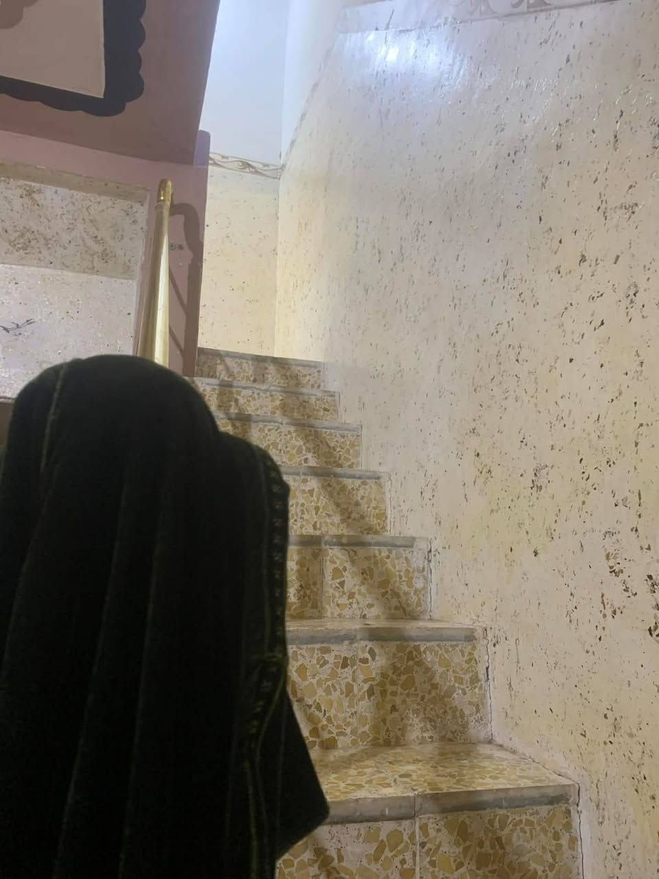 ***********
بيت ٥٠ متر بحي النداء منطقة ال ٥٩ بصف الركن  البناء عكادة يحتوي البيت بالطابق الأرضي على مطبخ + صالة كبيرة + حمامات داخلية وخارجية 
والطابق الثاني غرفة كبيرة 

البيت معروض للبيع 
سعرة 42 وبي مجال
