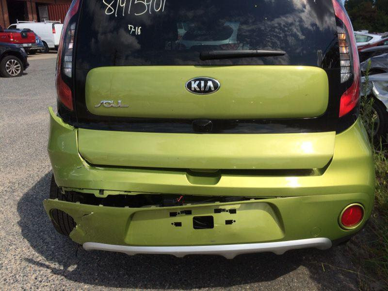 كيا صول 2017
وارد امريكا ليبل واحد بدون صبغ او تبديل 
محرك 2000
ماشيه 30 ميل
رقم بغداد بأسمي 
مكان السيارة بابل مركز المدينة 
السعر 135 وبيها مجال 
***********
