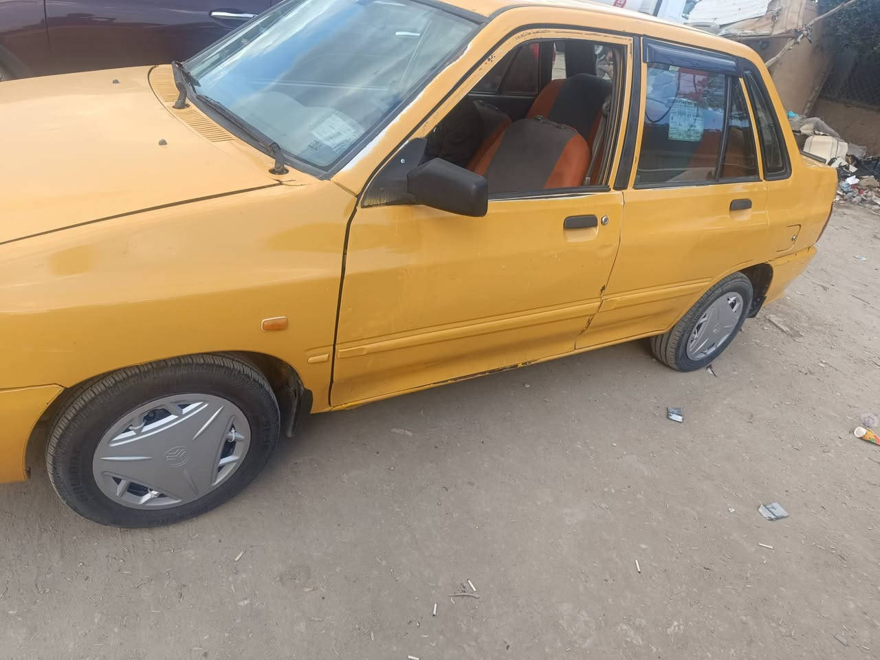 السلام عليكم
سياره سايبه منغولي مديل 11 احله من الصوره 
رقم بغداد راعيه بكربلا يريد مداور 
مصفره هيه وغرامات سياره جهزه ربع مذب عليه
كير وكينه مكفولات كهربايات شغانه السعر 26وبيه مجال 
كربلا حي الرساله ***********
