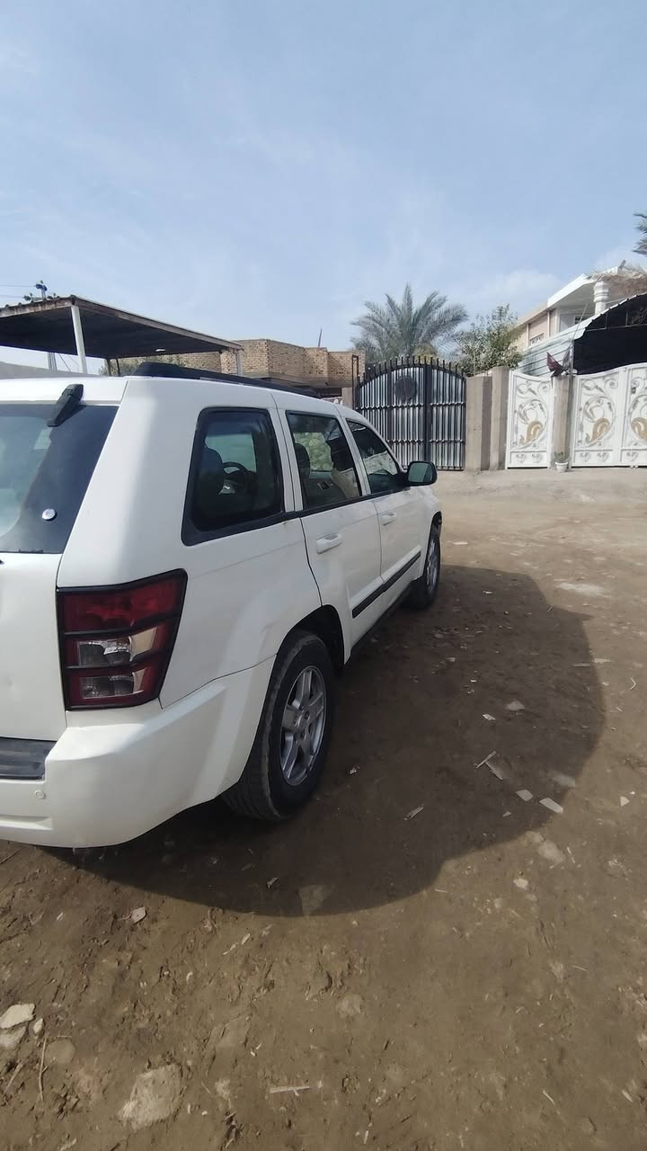 جيب لاريدو2007 مكفوله من الضربه والتبديل بيها رشات صبغ كد شبر حداديه جديده كير مكينه مكفوله باسمي تحويل مباشر  ***********
