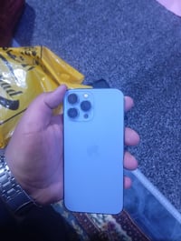 آيفون ١٣ • للبيع