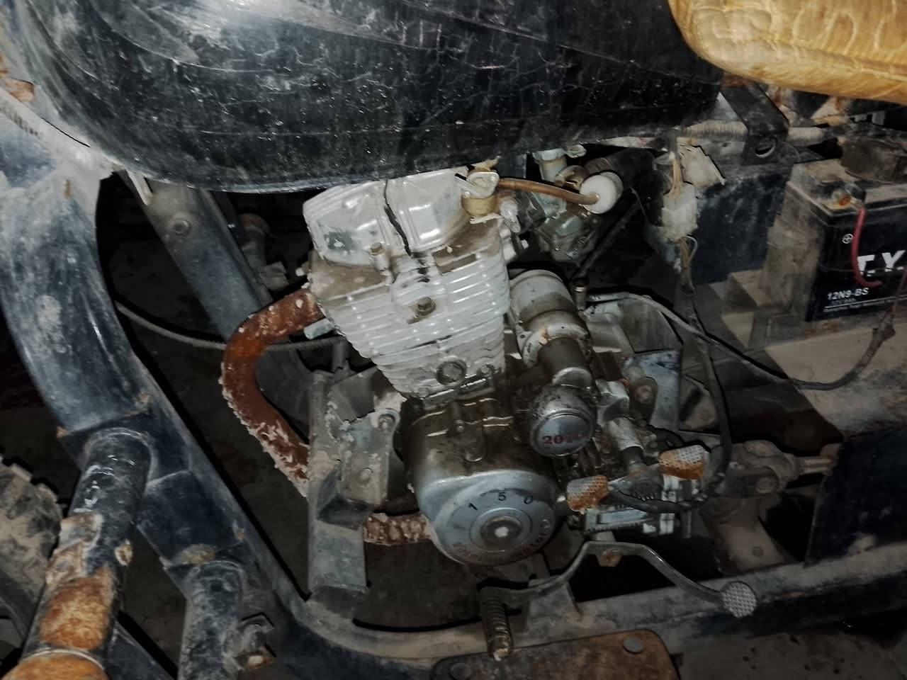 ستوته كلك مكفول من السرقه جاهزة محرك شاصي مكفول ترايك وين متريد السعر 450  مكلف الرقم ***********
