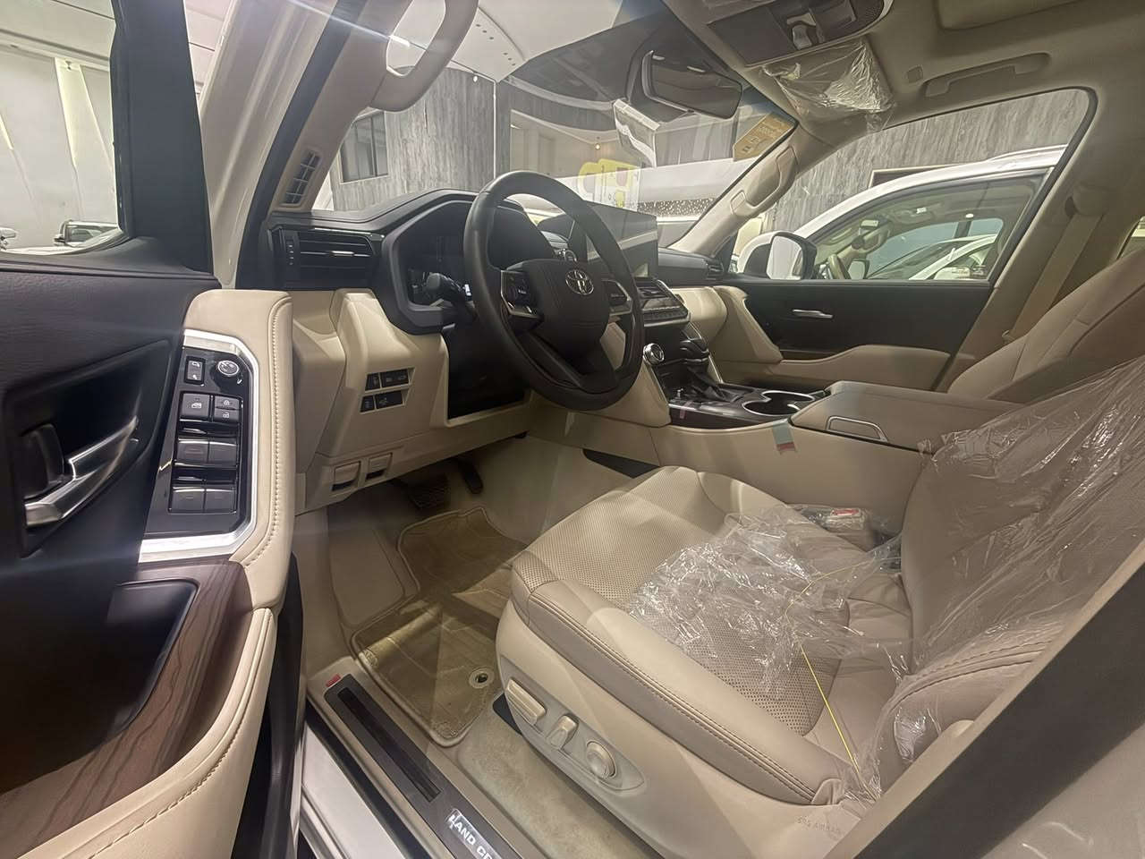 لاندكروز 2025 زيرو ساز اربع كامرات ورادار الاصلي وجبة ال Tss
GXR محرك 4000 الاف تنفس طبيعي 

للاستفسار على السعر على الخاص او الواتساب 

***********
