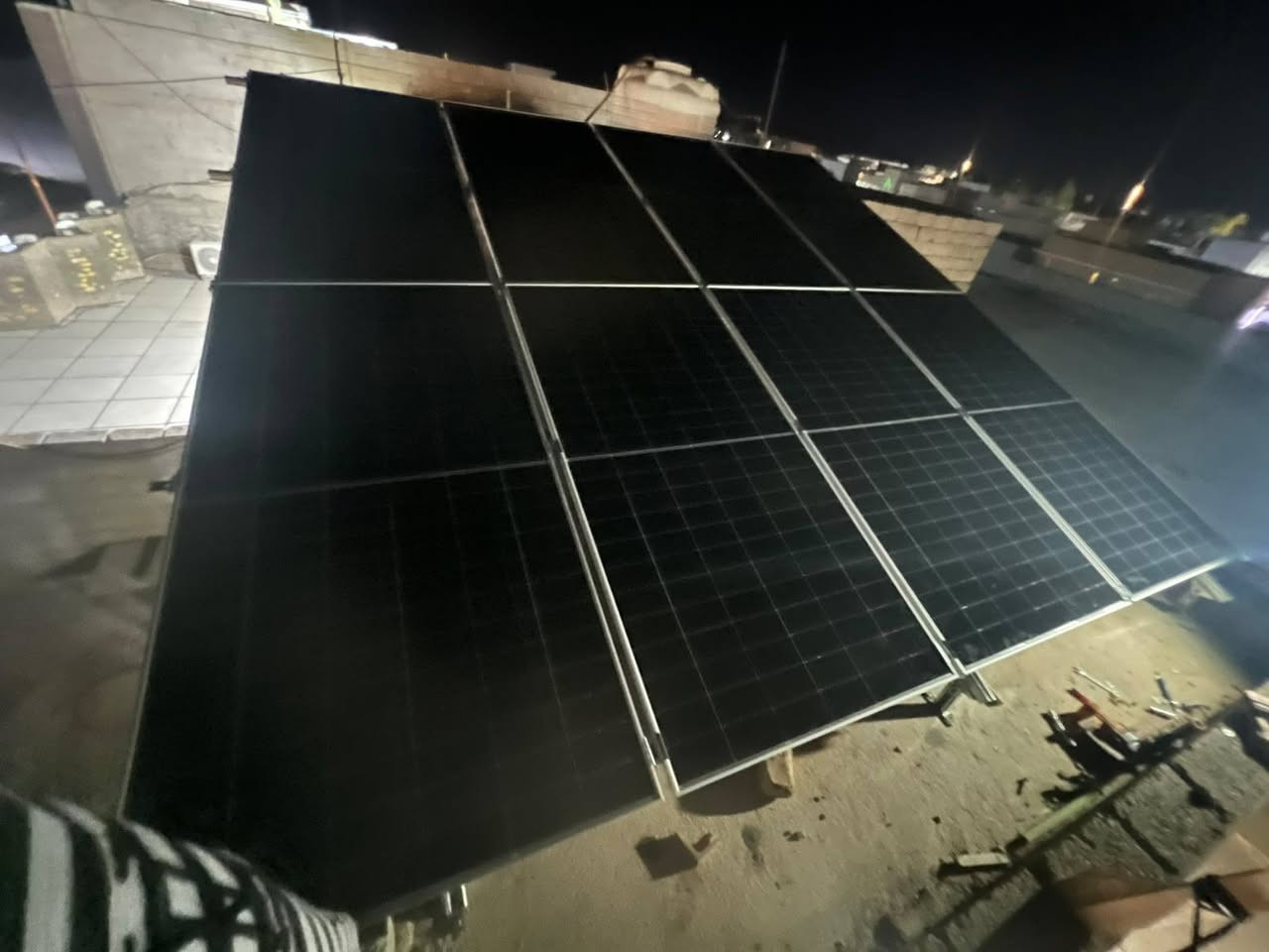 اليوم الثلاثاء الموافق 02/06/2026
تم بعون الله إكمال نصب  وتشغيل منظومة للطاقة الشمسية في #قضاء #مندلي. #سبعة #نيسان
_ تجهز 16 أمبير نهارا  16 أمبير ليلا وتتكون المنظومة من:-
1-ألواح شمسية عدد 8 قدرة اللوح الواحد 640 واط
2- بطارية نوع ليثيوم قدرتها 15  كيلو واط
3- أنفيرتر  قدرته 8 كيلو واط
4- بورد خاص بالمنظومة متكامل الحماية
5- هيكل حديد مغلون مقاوم للصدا

#ملاحظه: لانعمل ببطاريات التجميع الرديئة

بإدارة عمر ياسين 
وحسن سالم
للأستفسار أكثر الأتصال او مراسلة الأرقام  التالية. ‏
***********
***********
