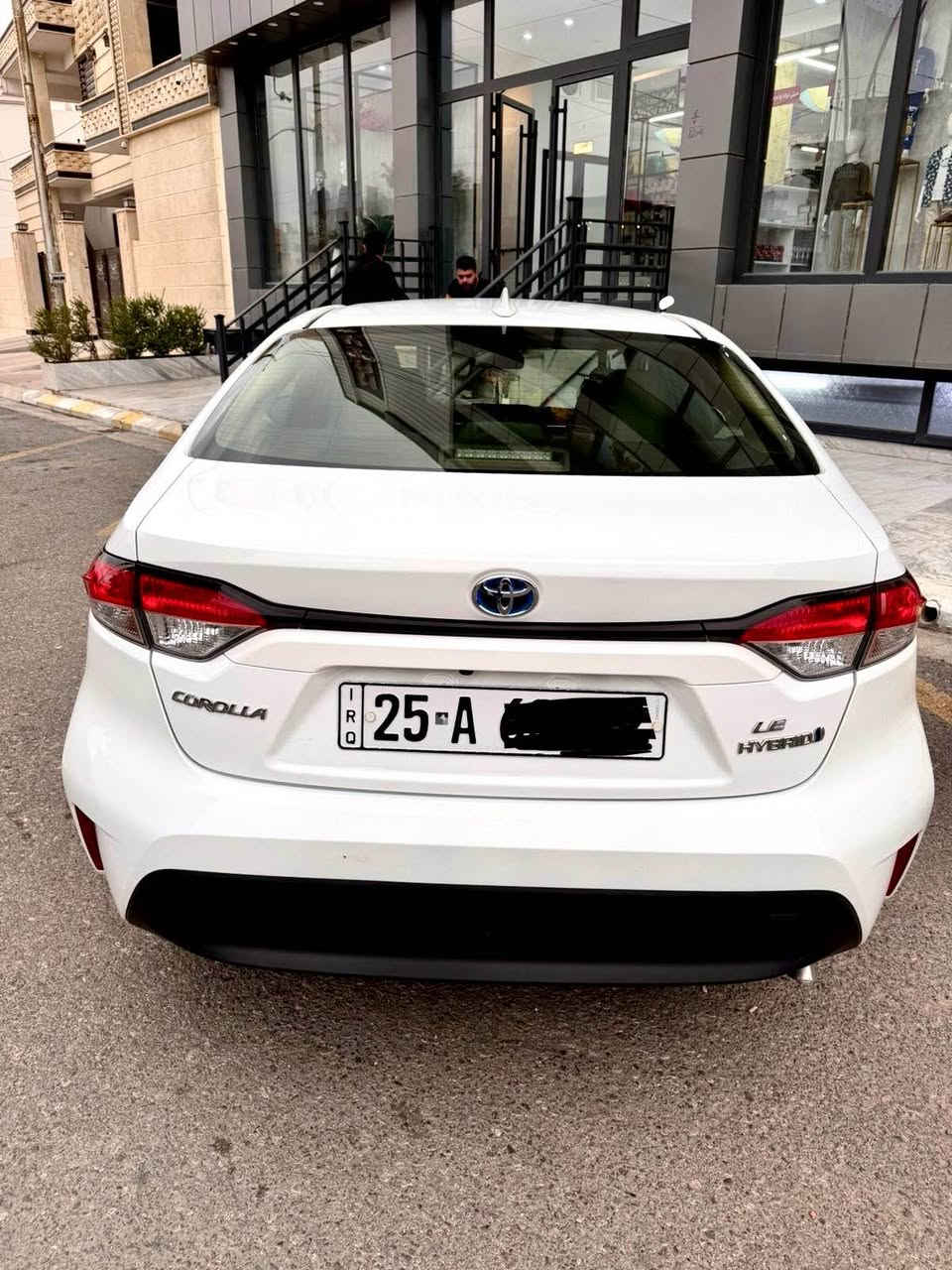 السلام عليكم 
كورلا هايبرد وارد امريكي كلين تايتل✅
موديل 2023 ✅
رقم كركوك الدولي سنويه جديده✅ 
بطاقه بنزين✅ 
مواصفات Le
Ev mode ،DRIVE MODEتحكمات استرين رادر امامي تحديد  مسار قياده ذاتيه ✅
مكينه(18) هايبرد وبنزين مرغوب✅
سياره اقتصاديه تفويله تمشي (900)كيلو او اكثر✅
ماشيه (72)الف ✅
ملاحظة 
سياره كلين بدون حادث ولا رصعه بجسمها ولا بارد✅
مكان سياره كركوك تسعين, سعر( 180)
ممتواجد بالفيس شراي يتصل للرقم *********** كركوك, العراق
