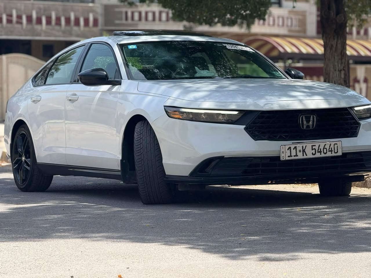 (رقم بغداد سنويه بسمي)
تحويل مباشر
للبيع هوندا اكورد هايبرد موديل 2024
فئه  sport L مواصفات:- مكينه 2000 هايبرد بصمه/بصمه ابواب/فتحه سقف / رادارات اماميه وخلفيه وجانبيه /كراسي كهرباء /تشغيل عن بعد /شاشه كبيره/كامره دواره/فول تحكم ستيرن/تحديد مسار/اوتو هولد/سايد بريك بصمه/كار بلي كروز تفاعلي
وبعد هوايه مواصفات
ماشيه ٣٥كيلو فقط
جديده كلش حلوه سياره كل نقص مابيها صور الحادث بصوره يرباك ستيرن
وارد امريكي حادثه فقط  صبعين بارد بل بنيد وجاملغ جهه سايق بي كم شخطه ناعمه يتكحل بس ما كحلته سياره لا صبغ ولا برغي مبدل بيها دخول قبل شهرين جديده رقم الهاتف ***********
بغداد        السعر ٢٠٥

