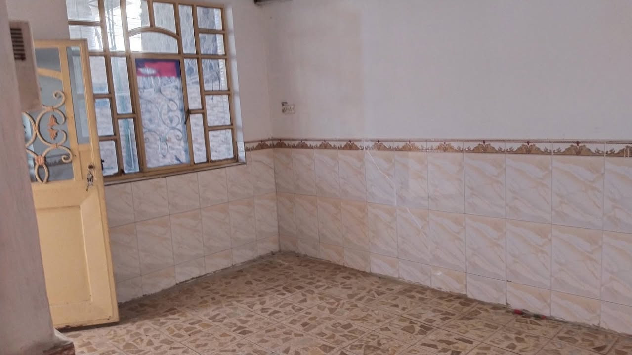 الايجار 
بيت 100متر الايجار طابو صرف 
 النجف حي الجامعة طابقين 
غرفه صاله استقبال مطبخ صحيات 
الثاني غرفتين صاله صحيات 
الاستفسار اتصل 
***********
***********
