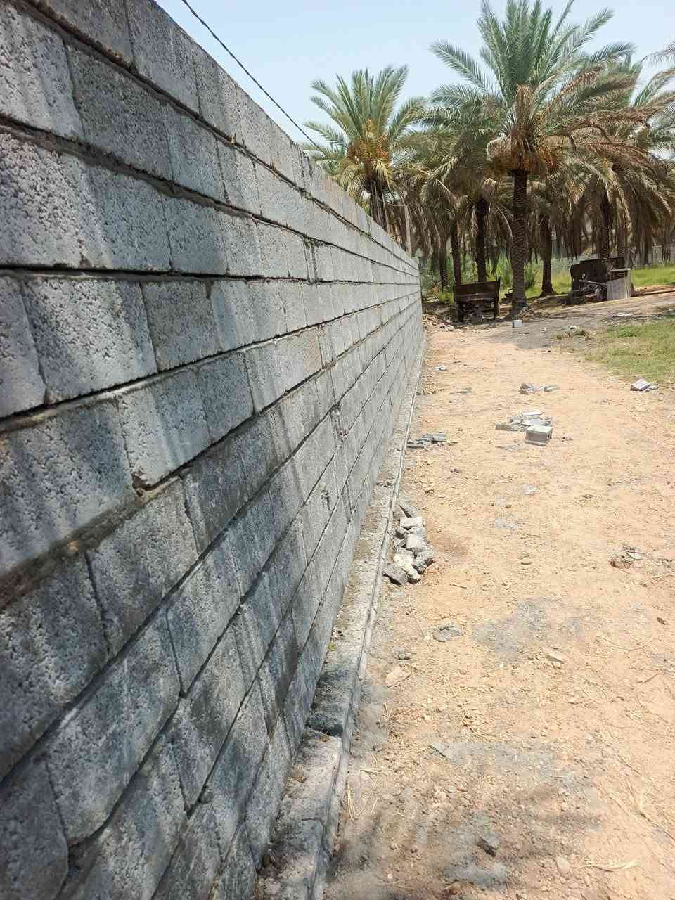 سلام عليكم خلفه بناء بلوك فرمستون متفرغ حالين اتصل وبيك خير وتدلل ***********
