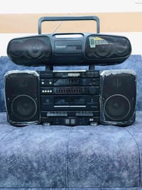 للبيع قطعتين نظافة 95 % صنع اليابان  🎻SHARB MODEL-SHARB-CD-X9H صناعة ا...