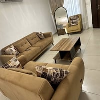 كنبة سرير • ٧ مقاعد • مستعملة
