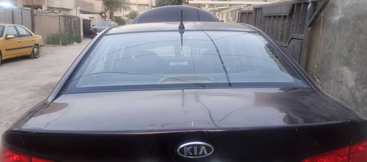 السلام عليكم
سيراتو ٢٠١١ 
فتحة بصمه مري شفط ٤ دسكات
محرك كير دواخل تبريد تدفئه شرط
رقم اربيل 
العنوان بغداد
ترهم نقم قسط مراوس
أي استفسار اتصل 🗣📲📞
*********** بي واتساب
