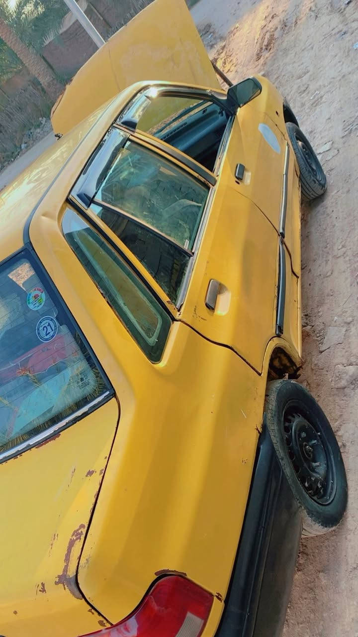 ‏سلام عليكم سايبة للبيع موديل 11 سنوية منتهية مكينة بيها تبخير بها شوي تخس  تحويل الهيئة علي غرامات ما عليها المكان البصرة دير بس الشرا يخبر***********￼ السعر 10￼ أبيها مجال
