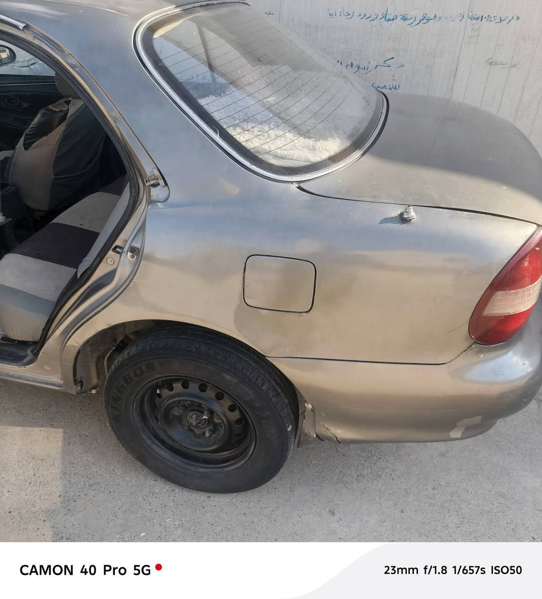 السلام عليكم 
سياره سوناتا موديل 2000
رقم نينوى اخضر شرط التحويل 
مكينه بيها رخاوه
عنون السياره موصل جانب الايمن صلاح الزراعي 
السعر 10 وبيها مجال بسيط 
***********/اتصال +واتساب
