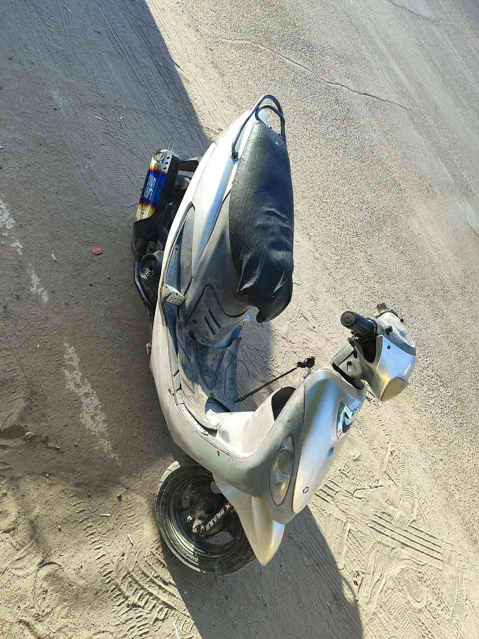 السلام عليكم ورحمه الله وبركاته للبيع ماكس منغولي مكينه حلوه نقص باتري فقط سعر 350للف مكاني بغداد ساحه عدن هاتف***********
