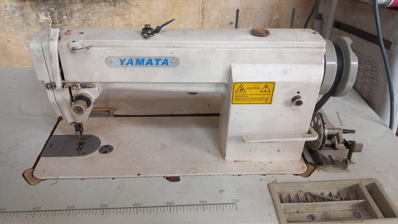 سلام عليكم مكينه خياطه مستعمله ماركه ياماتا السعر 175 قفل 
*********** بيه واتساب
