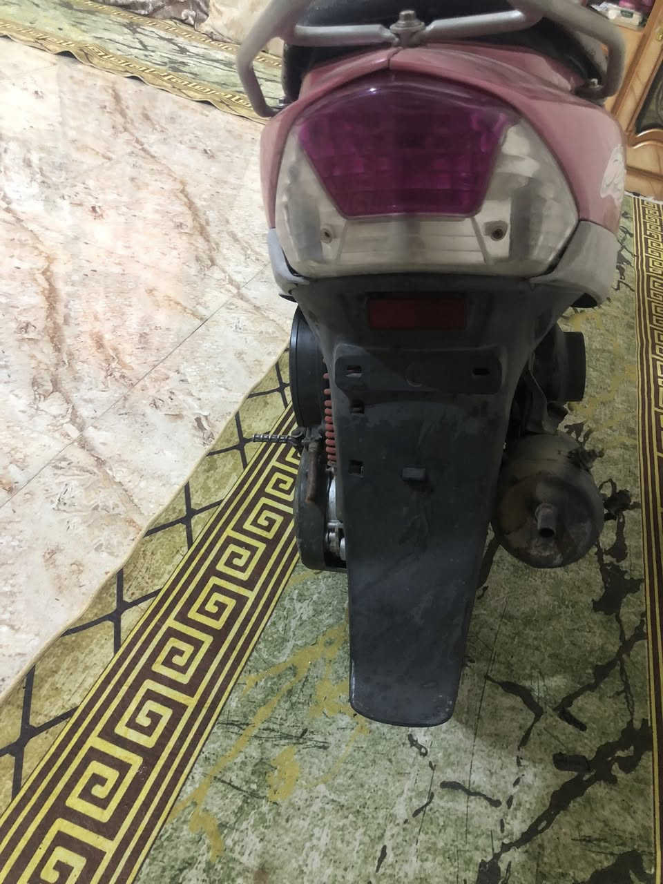 السلام عليكم ماكس منغولي للبيع او مراوس دراجه نظيفه محرك اخرس كهربائيات كامله سلف هورن لايت بك لايت اشاير عداد كله شغال سرعه 120دراجه مكفوله سعر 550اتصال ***********
