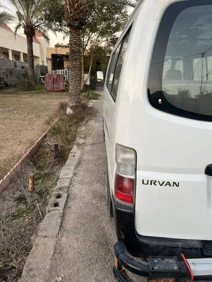 سلام عليكم نيسان ناصية للبيع  السعر 118 وبيهة مجال للاستفسار ***********
