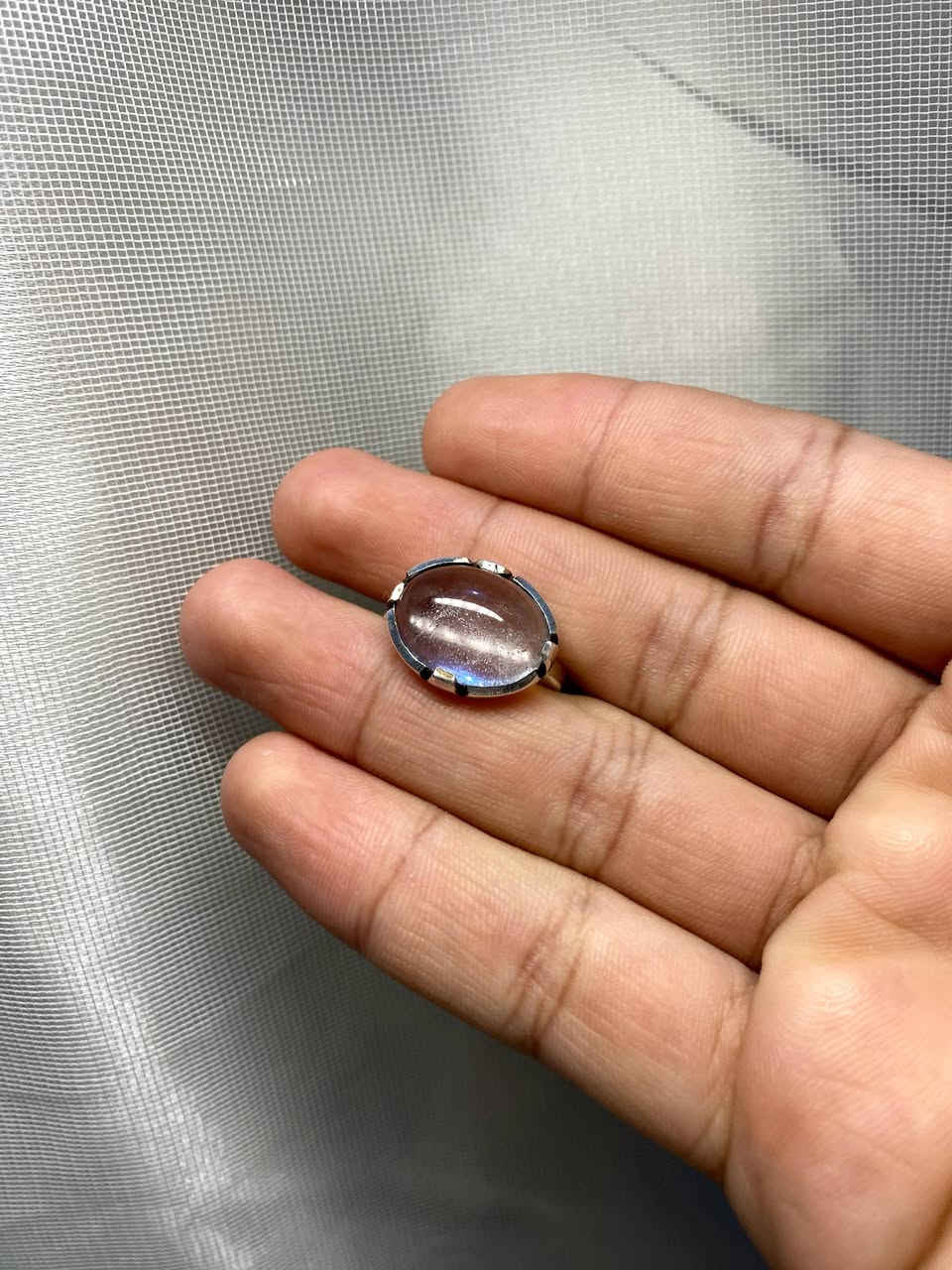 اللهم صل على محمد وآل محمد
خاتم من الدر النجفي خام صافي 
مقاس الخاتم 18 مقاس الحجرة 15 ملم 
مصاغ يدوي ( سيد ضياء الموسوي ) 
( خاتم جديد غير ملبوس ) 
لمعرفة السعر مراسلة خاص او واتساب *********** 
توصيل جميع محافظات العراق 🚘
