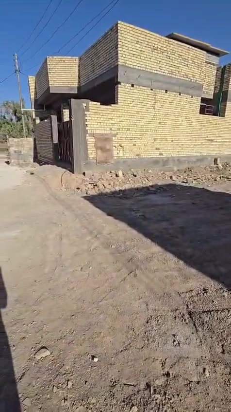 قطعة ارض للبيع طابو زراعي حي المرتضى المساحة ١٥٠م بطن ركن
الواجة ١٠  النزال ١٥م
موقعه ظمن البناء وكامله خدمات
والسعر ٣٤ مليون
***********
