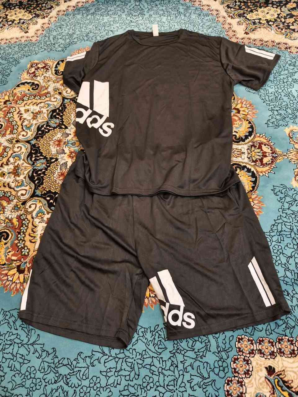 السلام عليكم  ملابس شي ان عنوان المحل ابي غرق السوك مقابل مجمع الحسين الطبي مجاور  ابو الالبان فرع المخبز الاتصال *********** اهلا وسهلا يوجد توصيل
