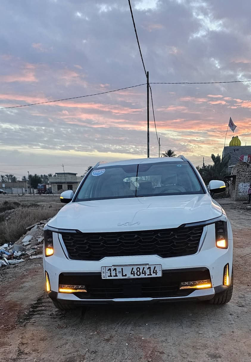 سورينتو 2024
سورنتو 2024    6 سلندر 

فول مواصفات عدا البانوراما 

السيارة بيهة لدات اماميه مضافه من الشركه 
رقم بغداد ب اسمي 
مقاعد جلد. 
بصمة عدد 2  كشنات الاماميه كهرباء
داتا شو 
جنطه كهربائيه 

شاشة متصلة كير ماوس حساسات 

كامرا خلفية سايد بريك بصمة 

مود درايف اوتو هولد تشغيل عن بعد

دشبول ٧ الوان  شاحن لاسلكي 

السيارة ماشية 19 الف 

السيارة بيهة دحجه بسيطه موضحة ب الصورة اصبع اثر دراجه دحجني ب المرايه بس ممبينه 

مكان الديوانية قضاء الشاميه ..السيارة زيرو جبتهة على ايدي بانزين محسن فقط 

السعر ٣١٥ وبيهة مجال للاستفسار.***********
