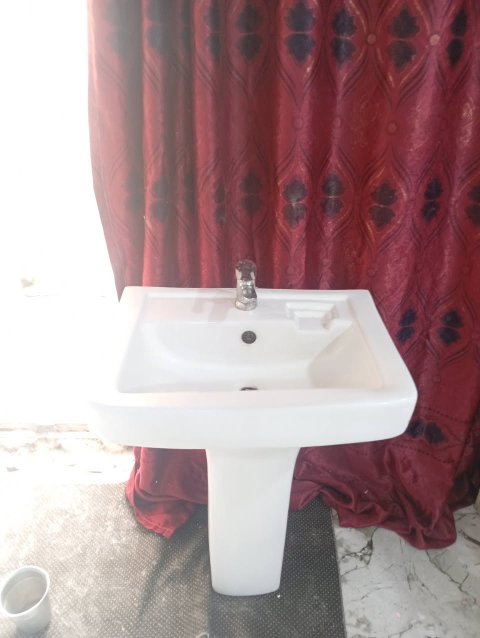 مغسله للبيع سعرها ٢٥ قفل مكاني قبله
***********
