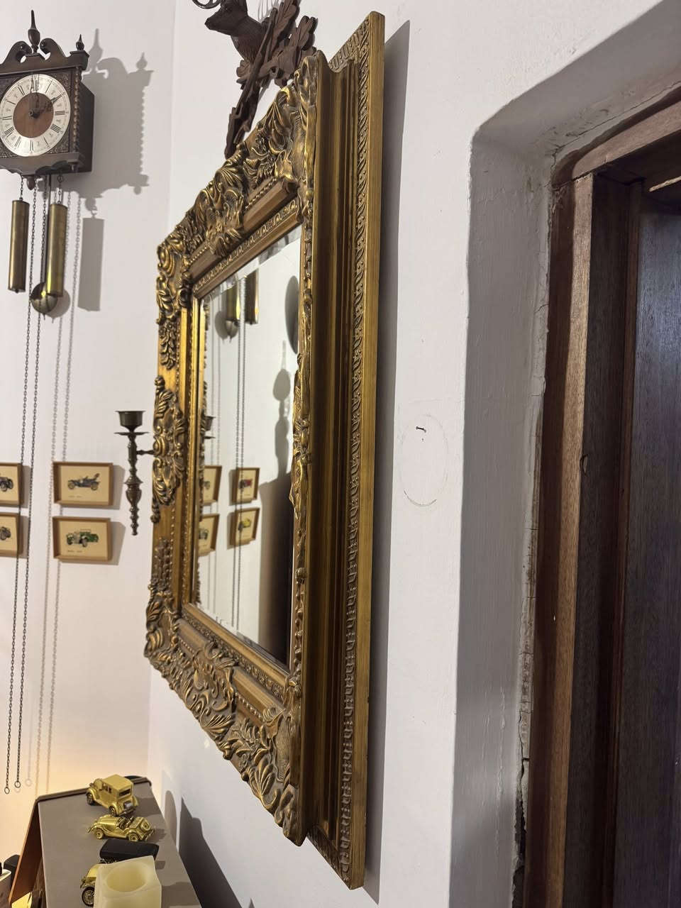 مرآة استقبال كبيرة
1 متر طول 85 سم عرض
حفر يدوي مختومه فرنسية@


**إذا كنت صاحب هذا الإعلان وتريد حذفه لأي سبب، رجاءا أرسل رسالة إلى الدعم الفني**