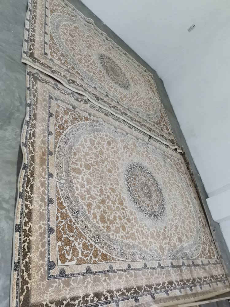 ئەم دوو فەرشە بۆ فرۆشتن

ئێرانی ٥٠٠شانەیە قیاسی ٢٫٥٠بە٣٫٣٠..واتە بۆ ژورێکی ٥/٣٫٣٠ئەبێت..زۆر پاکە بێ عەیبە.
شوێن دەربەندیخان گەیاندن هەیە..
***********..***********. السليمانية, العراق
