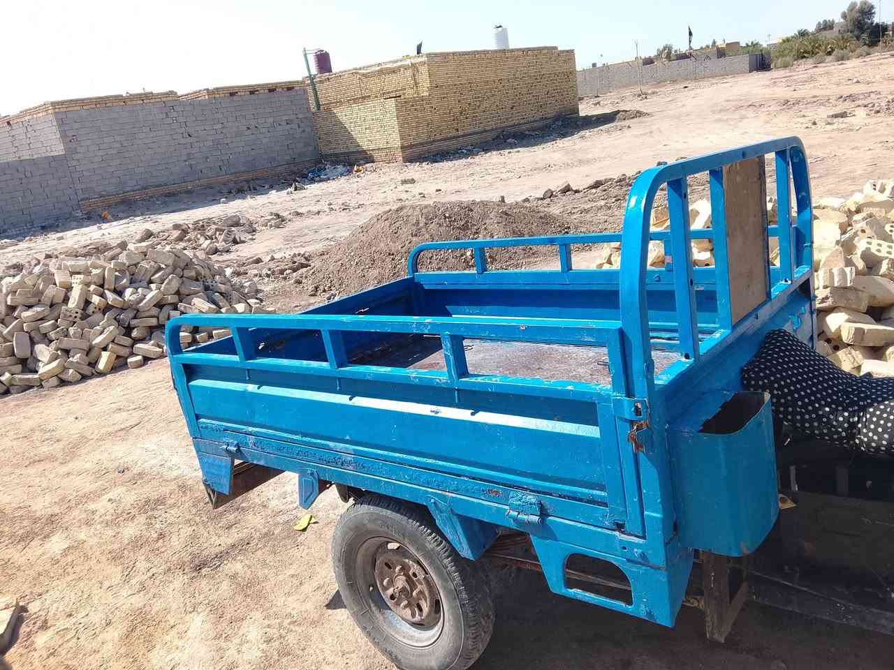 سلام عليكم ستوته البيع وراق صولي مديل2010مكان الناصريه سجن الصلاحي ***********بي وتساب موجود فيس رسلوني
