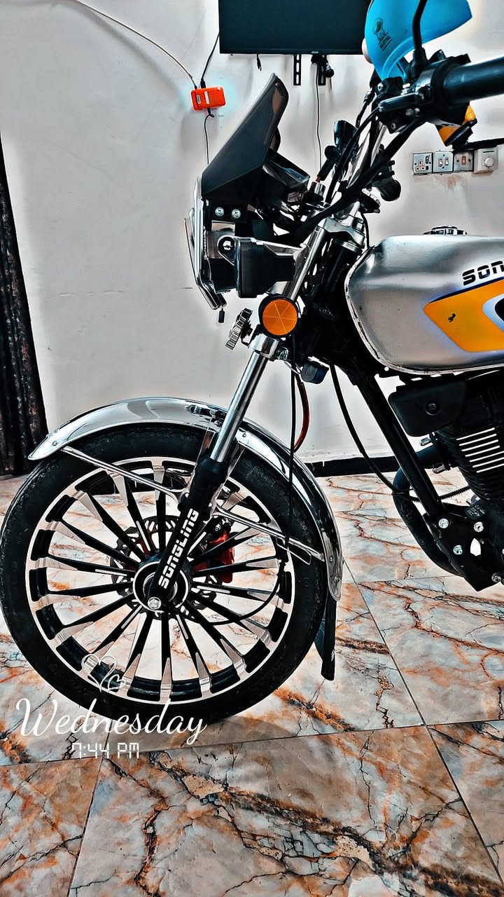 سيفان للبيع جديده موديل 2026 صار ايام من مشتريه ما مشتغله دلي فري فقط للبيت اجيب بيه احتياجات البيت الس850بيه مجال 
الرقم واتساب مفتوح 24ساعه *********** ورجاءا لا تكسرون بيه
