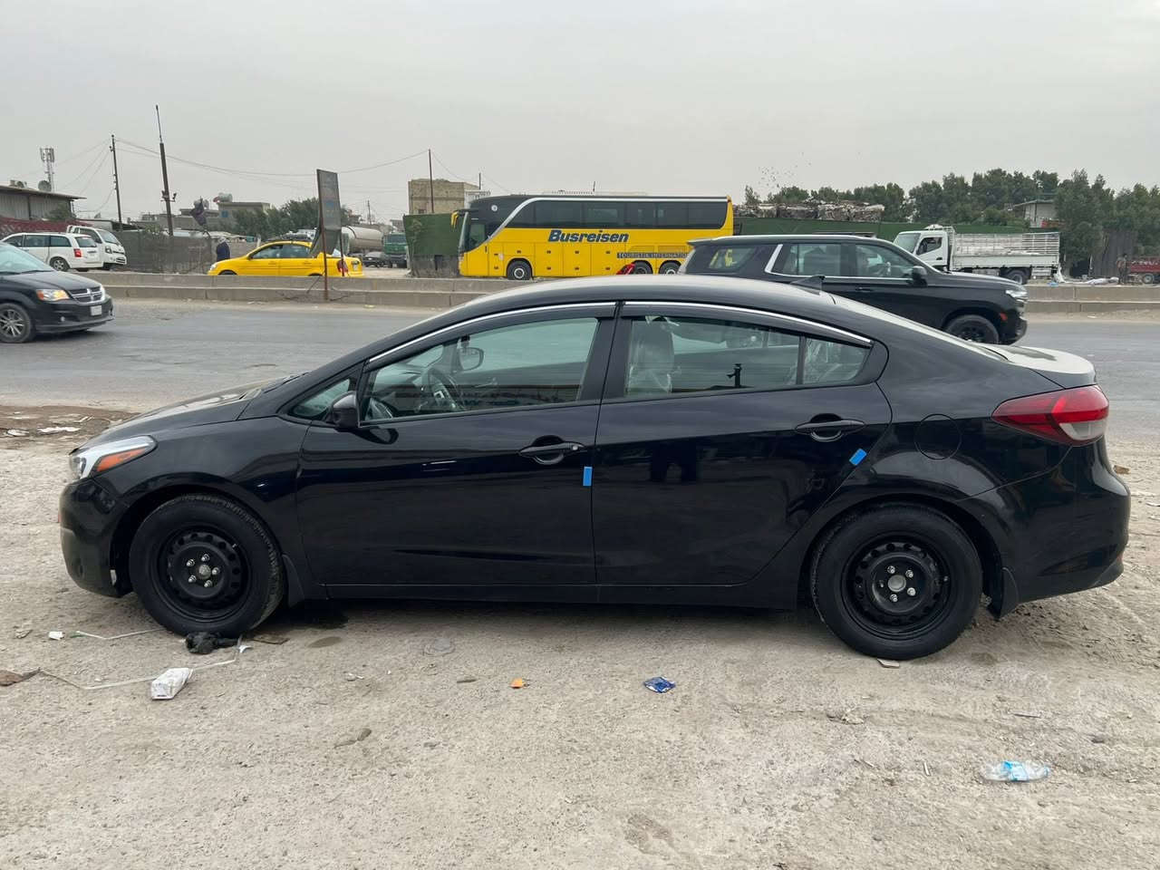 فورتي موديل 2017 وارد امريكي حادث بنيد وجاملغ والجاملغ الثاني بي رصعه ومصبوغ وبل العراق صبغت الدوسه سياره احلى من الصور ونضيفه كير محرك تبريد تخم تاير خير من الله ماشيه98 الف 
رقم اربيل الدولي الجديد باسمي تريد تحويل تريد وكاله 
مكانهه بغداد السعر107$ وبيهه مجال بسيط 
الاستفسار  ***********
غير متواجد فيس )
