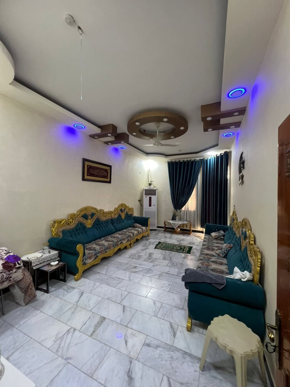 🏡 بيت للبيع – الناصرية / حي الشموخ  خامس بيت عن طريق ياحسين
📏 المساحة: 150 متر يحتوي شقة معزولة
📐 الواجهة: 7.5 متر – النزال: 20 متر

🔹 الطابق الأرضي:
غرفتين + مطبخ + صالة + صحيات + استقبال

🔹 الطابق العلوي:
غرفتين + صالة + صحيات

📞 للتواصل والاستفسار يرجى الاتصال على الأرقام التالية:
***********
***********

📢 لمتابعة جميع العروض المميزة:

🔗 قناة التلكرام:
https://t.me/drug9899

🔗 قناة الواتساب:
https://whatsapp.com/channel/0029Vb73eLZEwEk4114Pur3X
