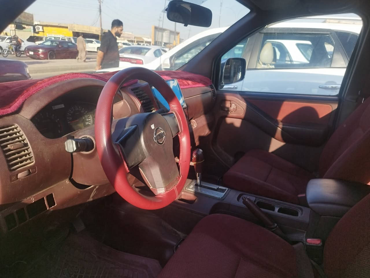 بيك اب نيسان نافارا موديل 2014 رقم نجف بالاسم الشرعي بميسان ..بيها ملاحظات بسيطه 
محرك مفتوح ..كفاله من التنقيص والتبخير ..تبريد حداديه جديد 
السعر 93 وبيها مجال بسيط 
مكان السياره ميسان 
***********
