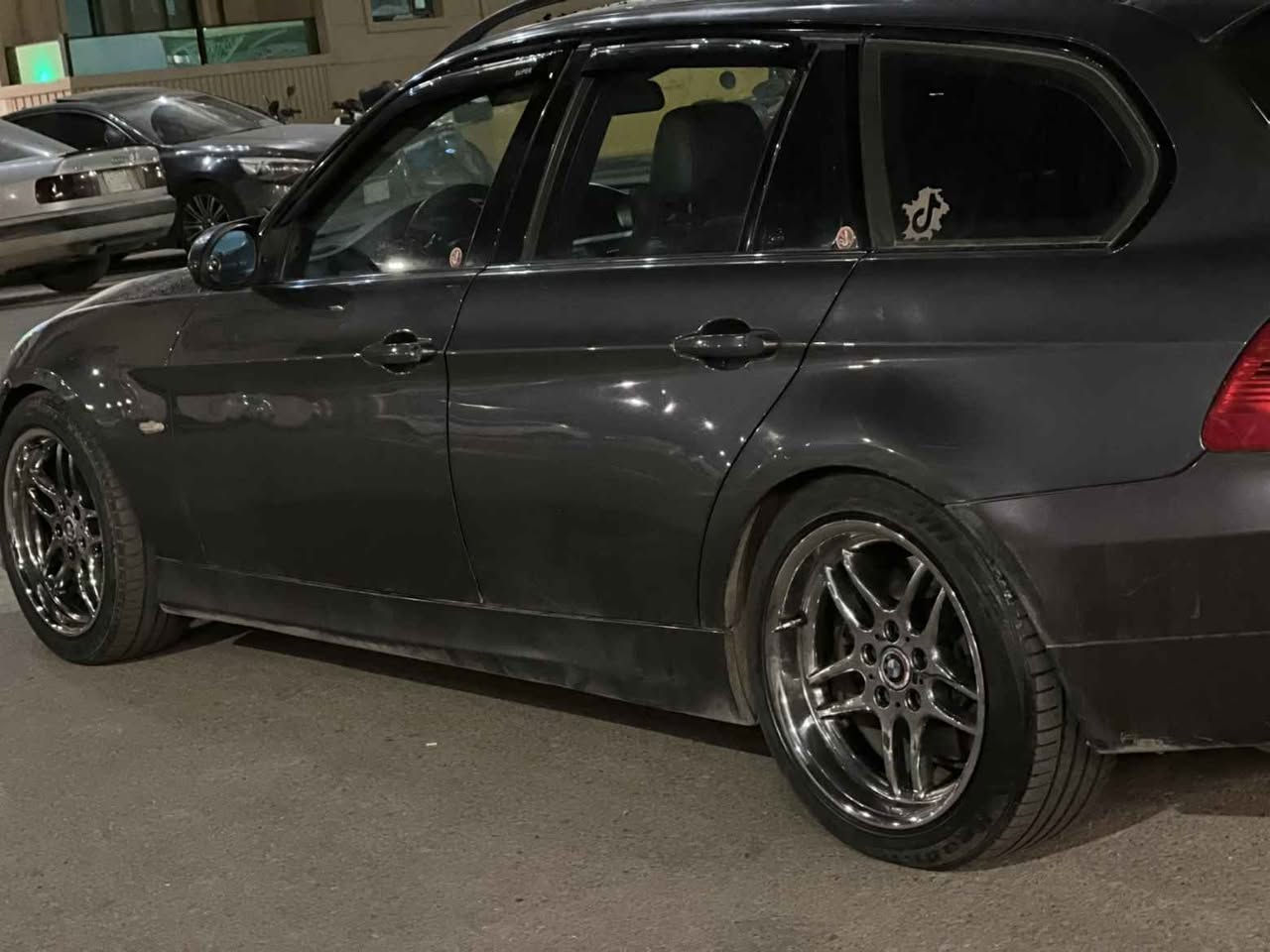 للبيع او مراوسى🔥BMW M3🔥
من رخصة صاحب الكروب المحترم🌹🔥
السياره N52 بلادي مامبدل بيها اي قطعه🌹🔥
 صيانه + ادامه بالكامل مسويلها قبل 20 يوم🌹🔥
السياره كلين كير 6 نمرات اوتوماتيك + m/s🌹🔥
السقف بانوراما🌹🔥
 ويل M اصلي تايرات نص عمر🌹🔥
السعر(133)بيه مجال مكاني موصل 🌹 موصل, نينوى


**إذا كنت صاحب هذا الإعلان وتريد حذفه لأي سبب، رجاءا أرسل رسالة إلى الدعم الفني**