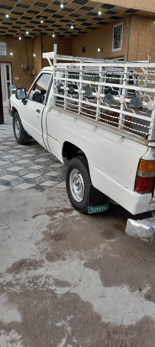 السلام عليكم  موديل ١٩٨٥  كير مكينه اكسن مكفولات تحويل مباشر  بسمي  سنويه لل ٢٠٢٨  ترهم مراوس بكيا  ٦ جنكال 
***********
