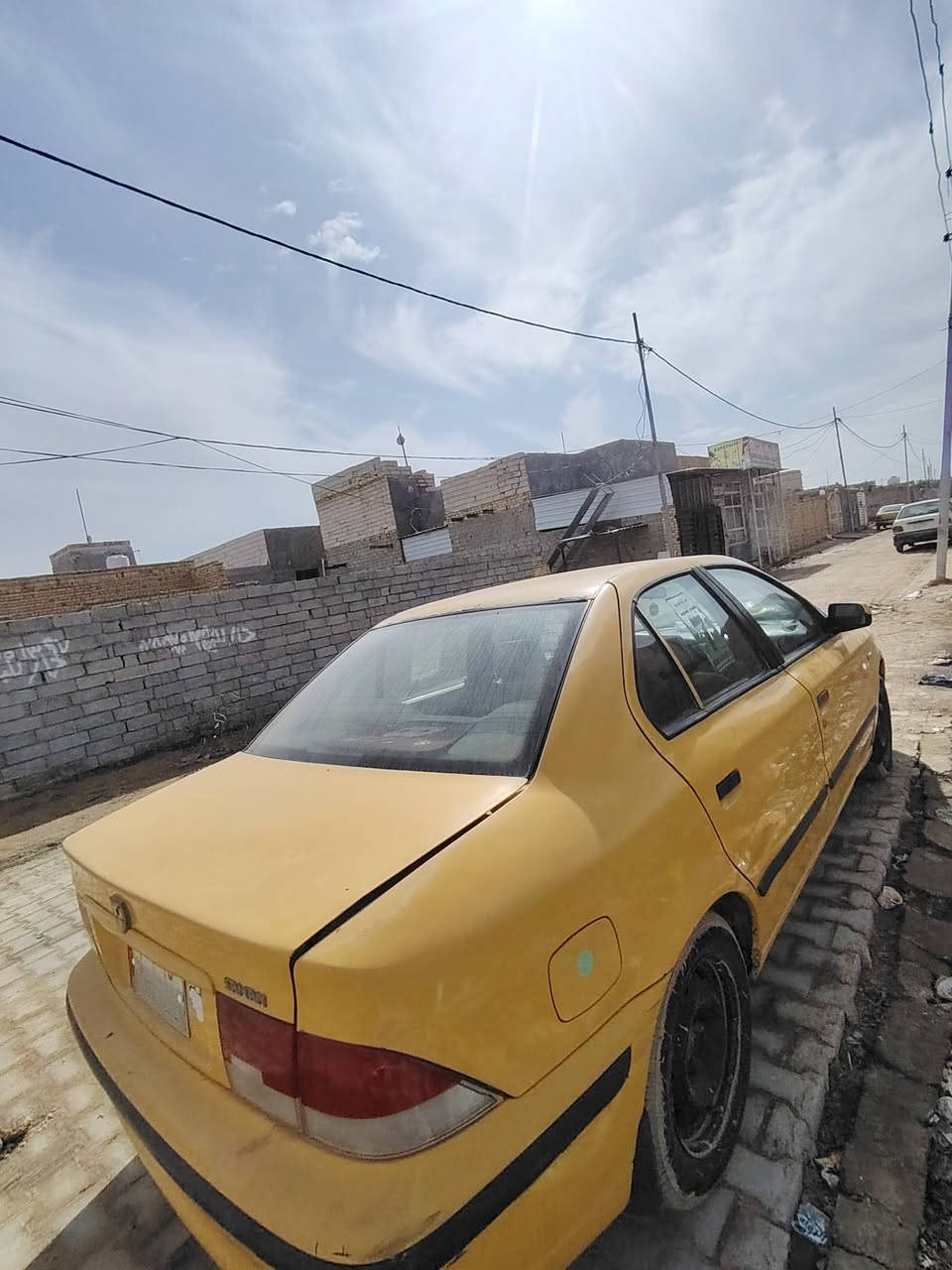 سمند للبيع موديل 12 مكينه كير مكفولات مكان القادسيه *********** يرادله ترتيبات بسيطه سنويه لل29 سعرهه 27بيهه مجال
