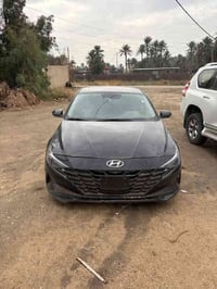 النترا للبيع موديل 2023 وارد كندي اني مستوردها بيدي السياره ضربتها جام...