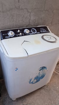 غسالة • نضيفه • باب معطل