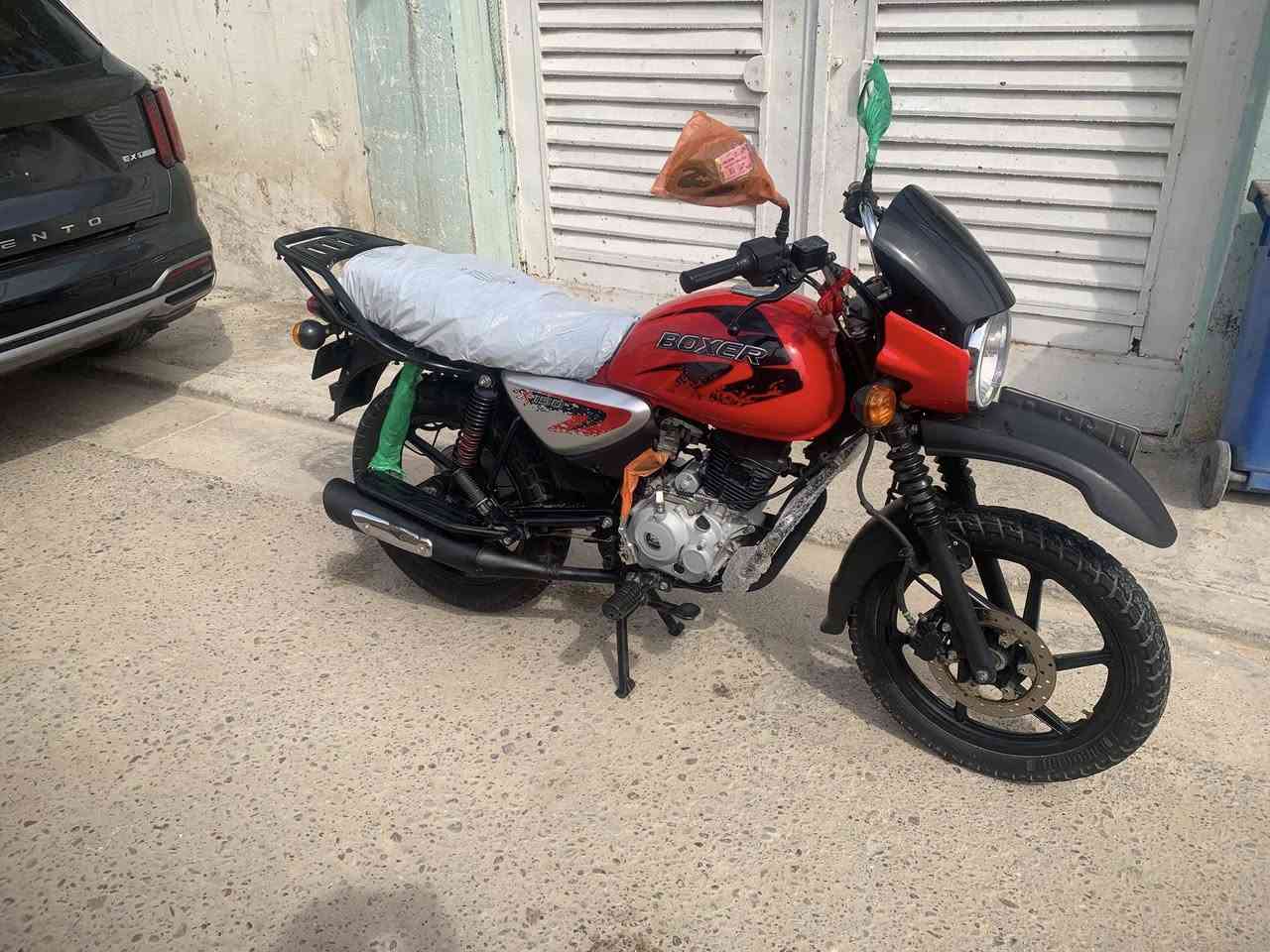 دراجه بوكسر موديل 2023 مابيه اي نقص سعر 2350هاتف ***********
