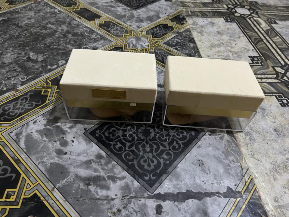 غراض أمزون للبيع بسعر مناسب الشراي يجي خاص او يتصل على هذا الرقم وبيه واتساب ***********
