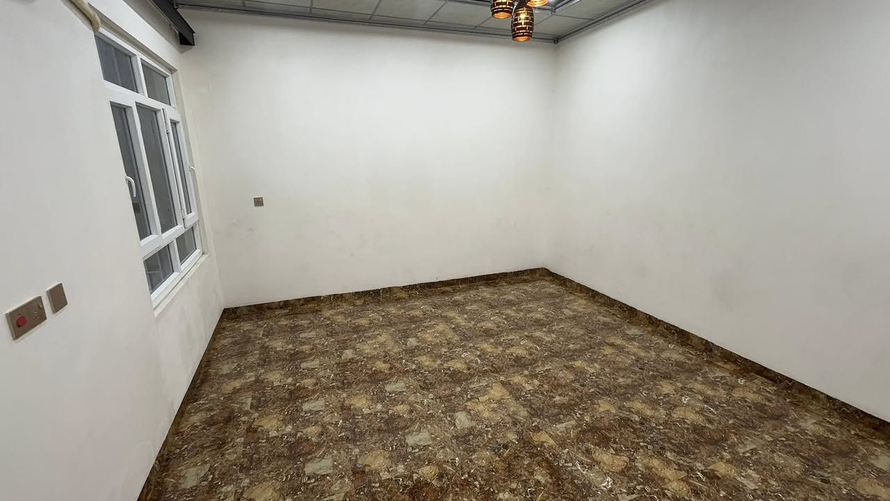 بمناسبة حلول شهر رمضان المبارك اعاده الله علينا وعليكم بالخير واليمن والبركات تعلن لكم شركة البيت اللامع عن توفير عاملات خدمات منزليه يوميه واسبوعيه وشهريه من الساعه ال٩صباحآ ولغايه الساعه ال٤عصرآ وكذلك تم افتتاح بعون الله تعالى  غسل وتنضيف المحافير المنزليه مع كافه خدمات النقل استلام وتسليم وتعطير وتكييس وباسعار تنافسيه
للاتصال +واتساب ***********
***********
#تنضيف شركة البيت اللامع /موصل
