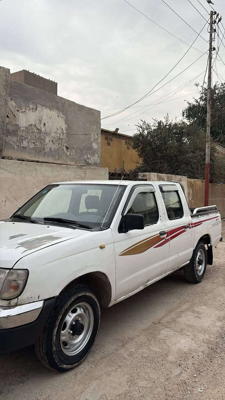 نيسان موديل 2002 رقم مميز انگليزي تلث ارقام جاهزه للعمل رقم الهاتف
***********
