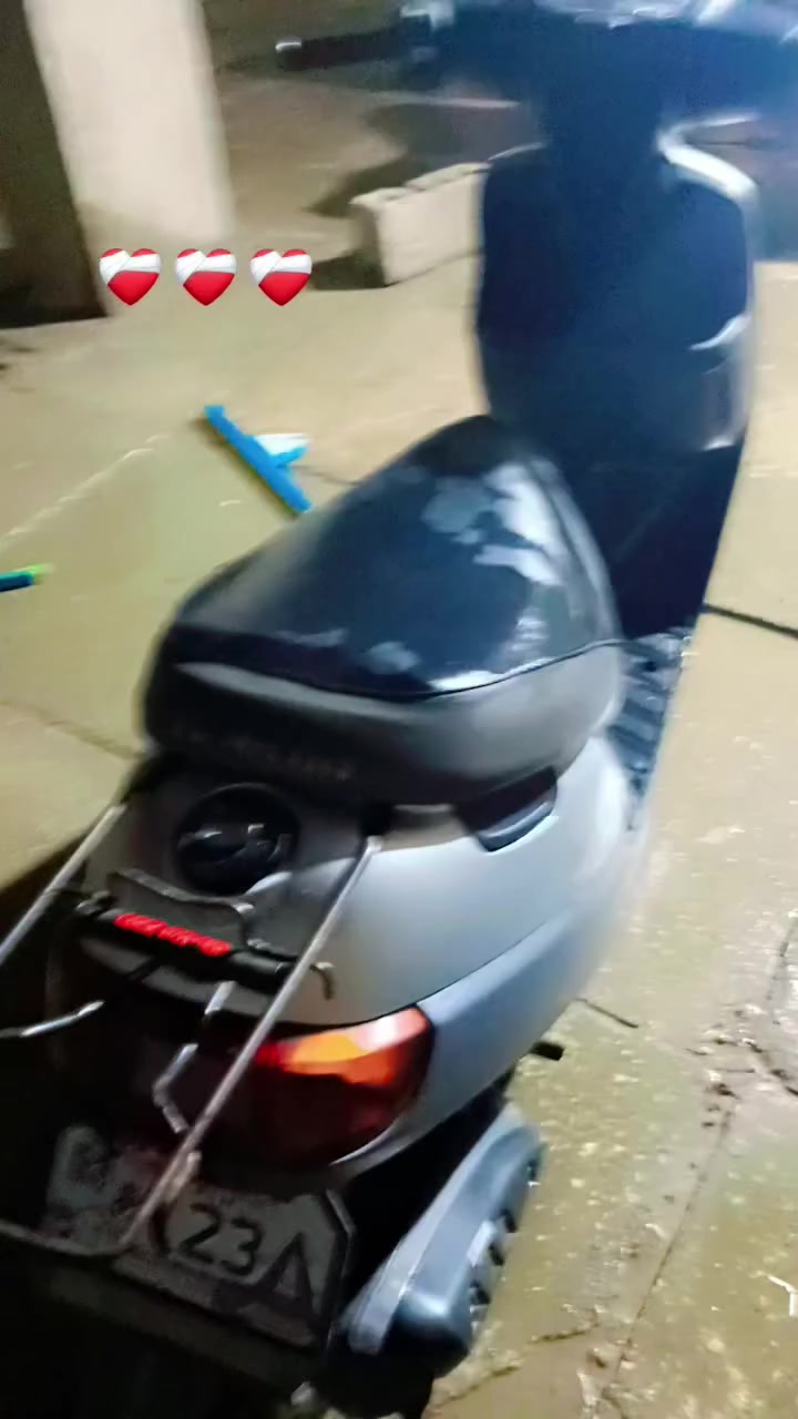 دراجه حاوي جديد ما مستعمل اهوي السعر 500 .اخت الحاويه كلها شغاله 
***********
